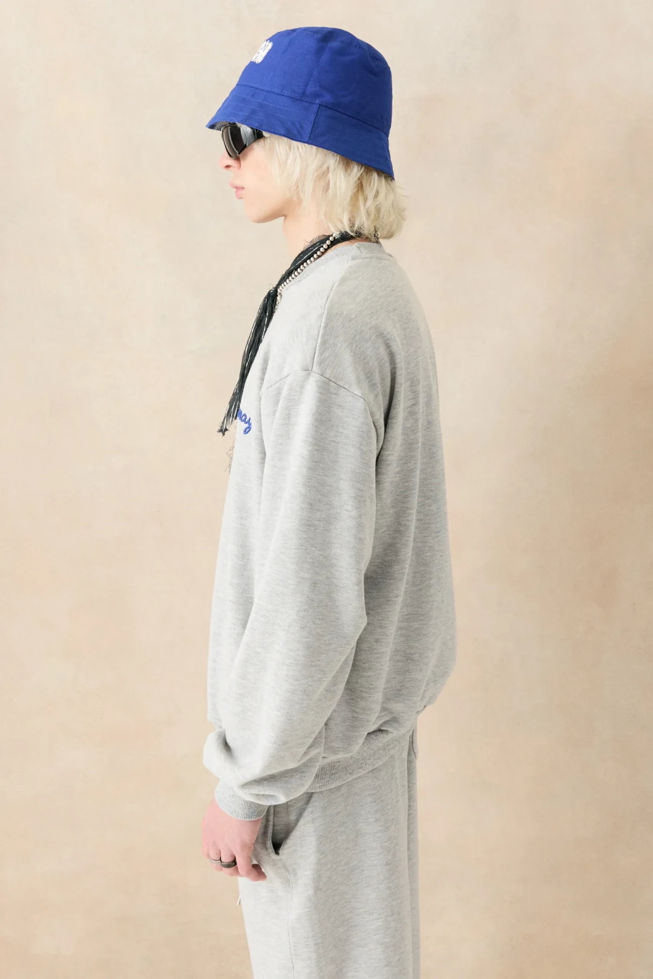 Buzo gris - Image 4