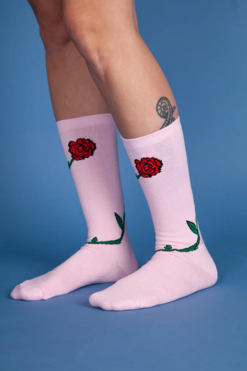 Medias flor rosas