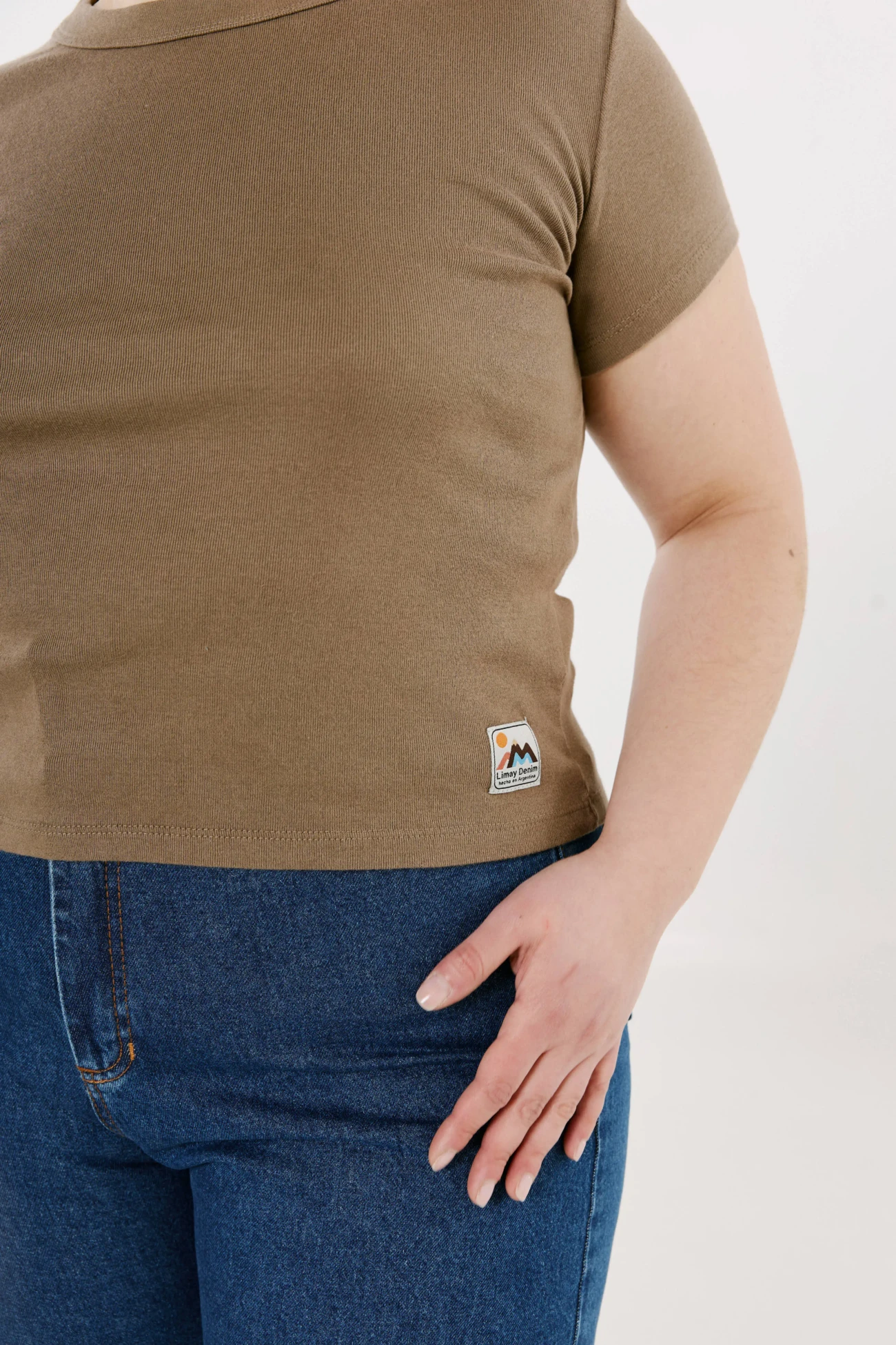 Remera ribb marron - Image 4